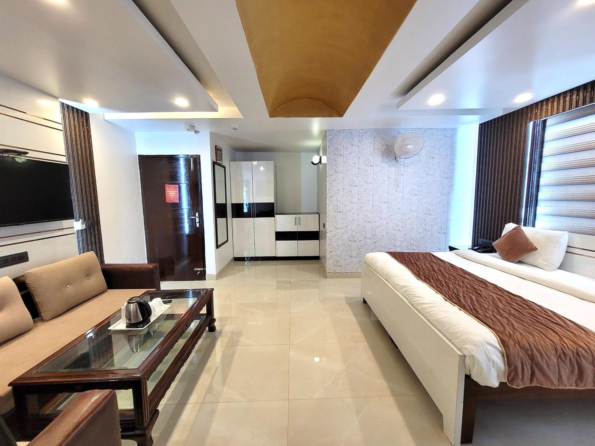 Hotel The Daanish Residency - Karol Bagh Új-Delhi Kültér fotó