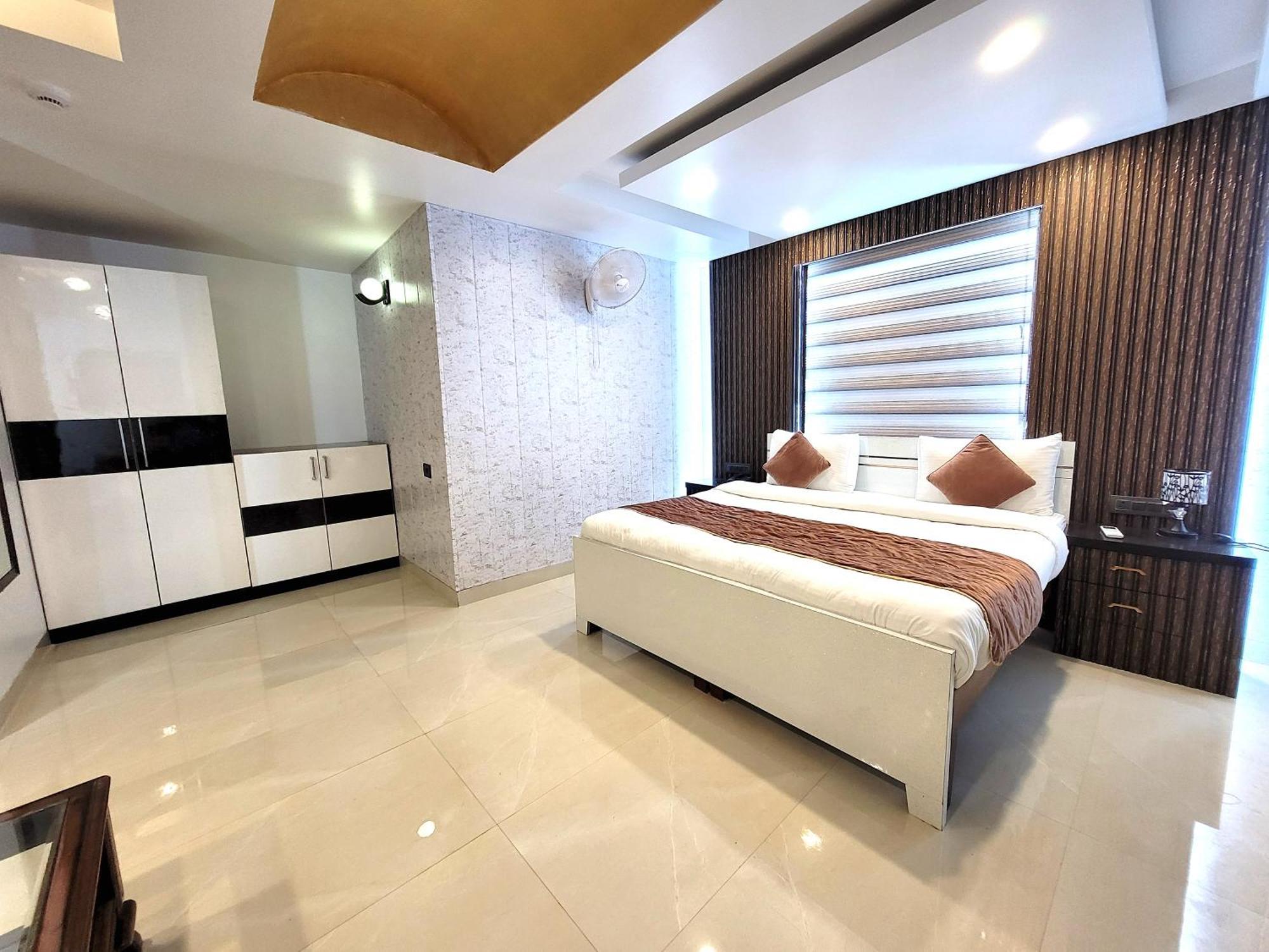 Hotel The Daanish Residency - Karol Bagh Új-Delhi Kültér fotó