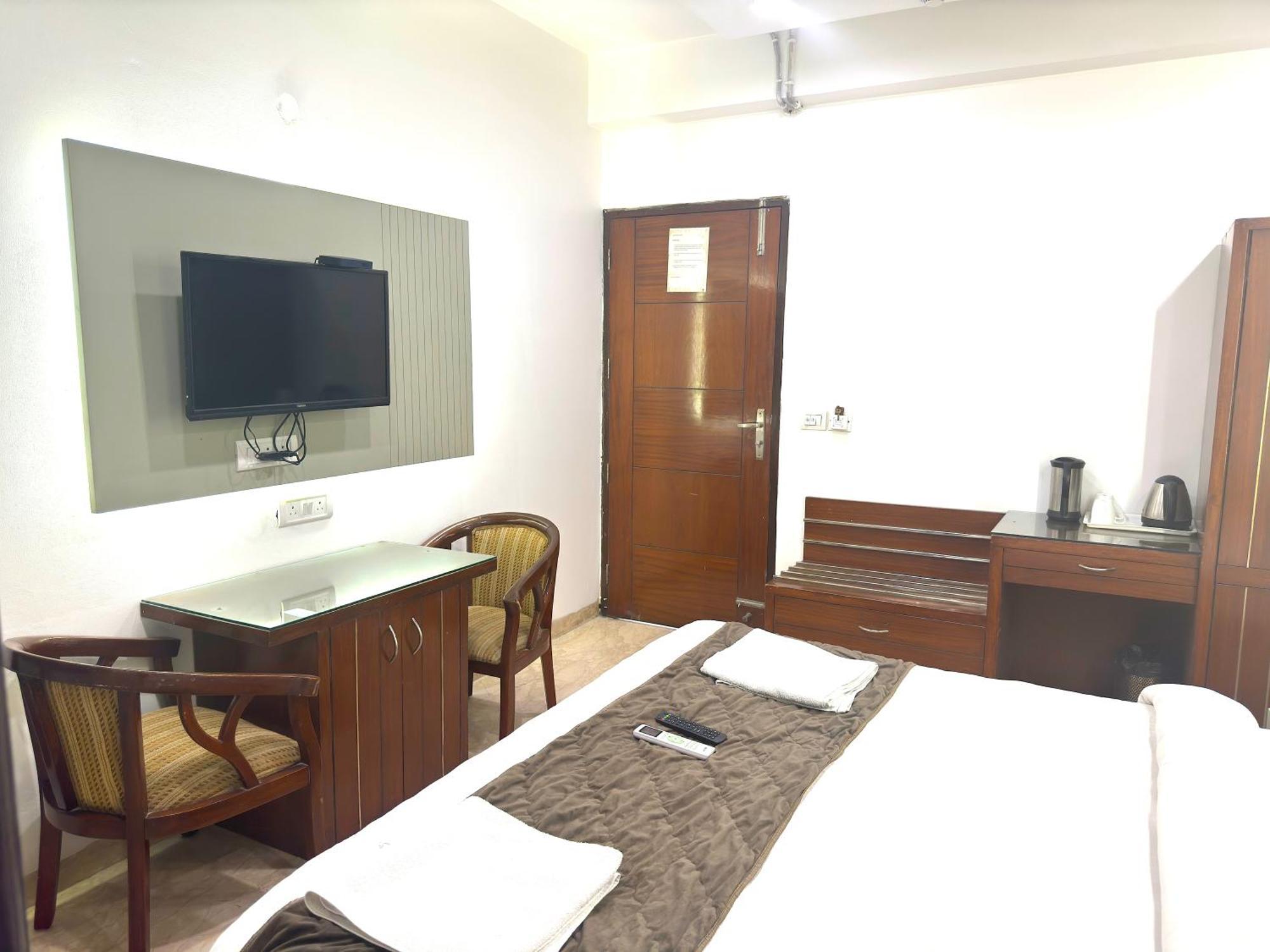 Hotel The Daanish Residency - Karol Bagh Új-Delhi Kültér fotó