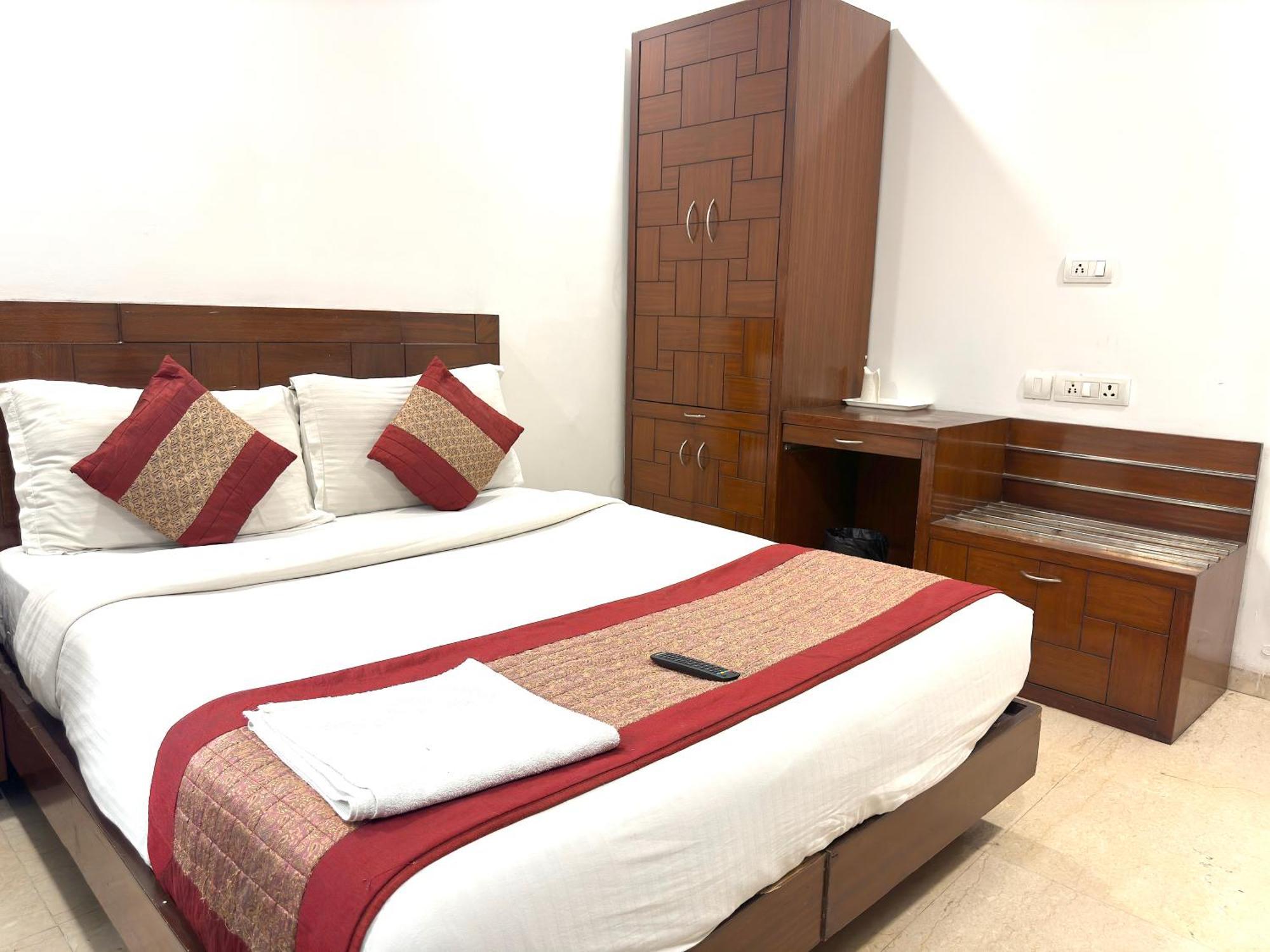 Hotel The Daanish Residency - Karol Bagh Új-Delhi Kültér fotó
